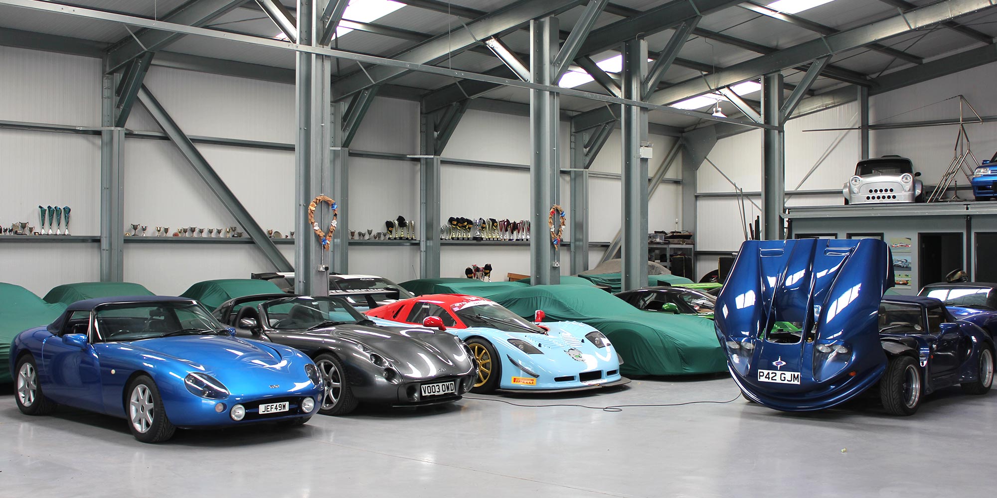 topcats racing workshop housing variety of performance and race vehicles